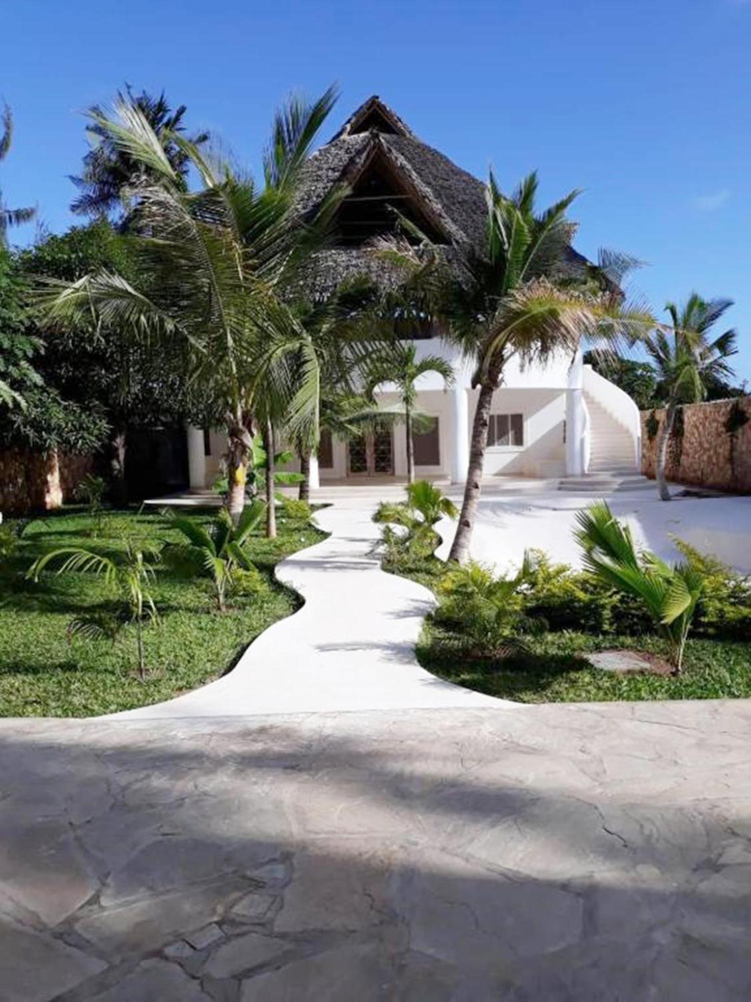 Blue Diamond Villa Watamu Exterior photo